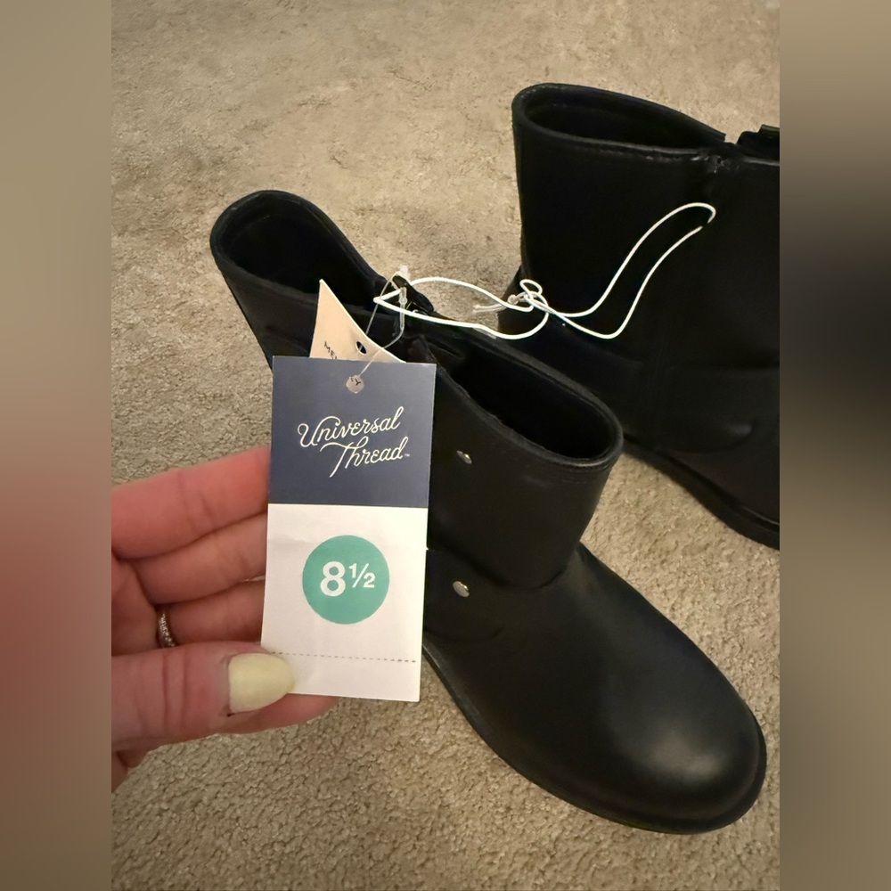 NWT Universal Thread Women Boot - Picture 6 of 7
